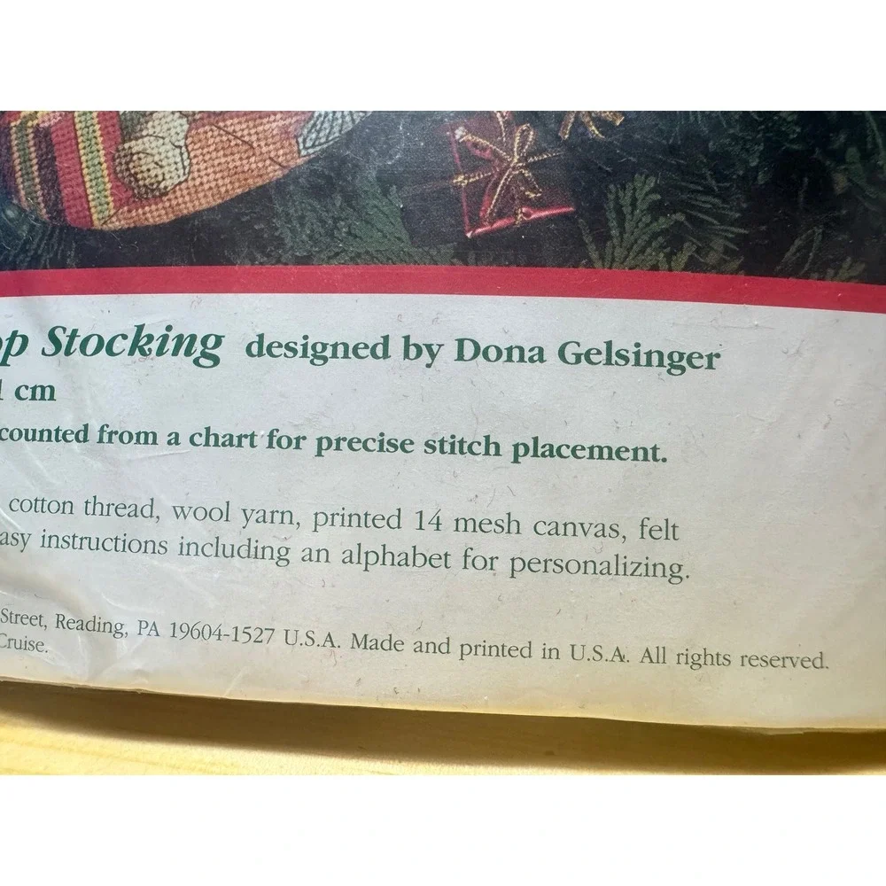 Dimensions 9123 Santa's Toy Shop Needlepoint Kit Dona Gelsinger 2000 RARE